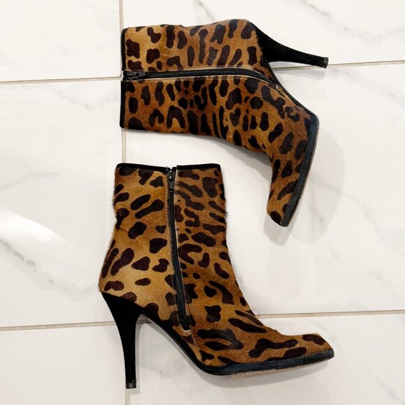 Stuart Weitzman Wren 8M boots Leopard Mob Wives Core City Cow Hide Fur - Picture 2 of 14
